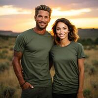 illustration de une couple mode portrait avec plaine T-shirt maquette, ai généré photo