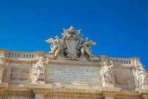 papal manteau de bras à le Trevi Fontaine conçu par italien architecte nicolas salvi et terminé par Giuseppe panini dans 1762 photo