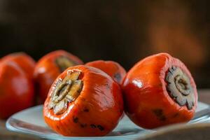 exotique tropical fruit de Bactris gasipés paume arbre appelé chontaduro photo