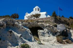 église de Saint marque situé suivant à le randonnée chemin entre fira et oia dans Santorin île photo