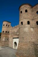 le ancien porta asinaria une porte dans le aurélien mur de Rome photo