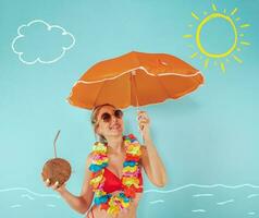 femme couverture se de le Soleil radiation avec un parapluie photo