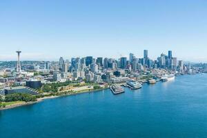 le Seattle, Washington front de mer horizon dans juin photo