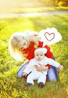 mère et fille dans le parc photo