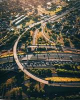 Vue aérienne d'hélicoptère du trafic à Honolulu, Oahu, Hawaii photo