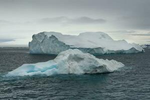 sauvage congelé paysage, Antarctique photo