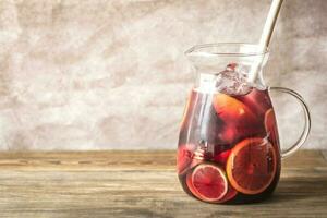 une lanceur de Espagnol fruit Sangria photo