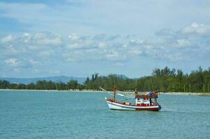 pêche bateau thaïlandais. photo