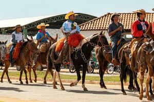 apore, goias, Brésil - 05 07 2023 à cheval équitation un événement ouvert à le Publique photo