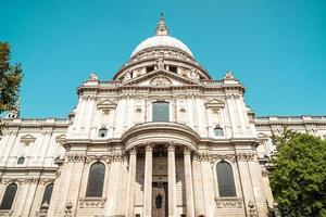 st. L'église cathédrale Saint-Paul à Londres. photo