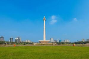 paysage de Merdeka carré situé dans le centre de Djakarta, Indonésie photo