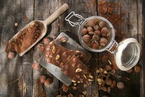 chocolat aux noisettes photo