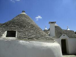 alberobello architectural détails photo