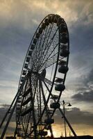 il tourne à le fin de le journée panoramique photo