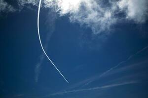 le sciatique la gauche par un avion photo