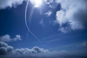 le sciatique la gauche par un avion photo