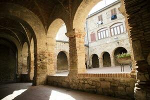 à l'intérieur vue Chiostro suvereto photo