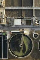 aérien Documentation de ville l'eau purification les plantes photo