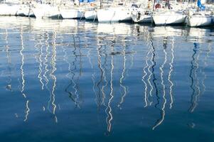 le bateaux sont tout blanc photo