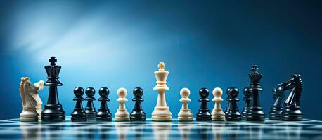 le symbole de compétition est représenté comme une échecs planche avec échecs pièces sur une bleu Contexte de photo
