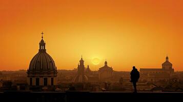 silhouette de ancien italien architecture vu de une Rome toit à lever du soleil photo