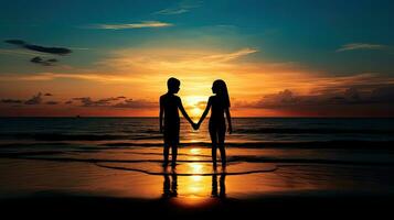 des gamins silhouette en portant mains à le coucher du soleil sur le plage profiter tranquille moment avec étourdissant couleurs photo