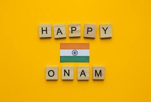 août 20-31, content onam festival, drapeau de Inde, minimaliste bannière avec en bois des lettres photo