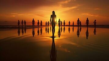 le coucher du soleil sur le plage avec ombres. silhouette concept photo
