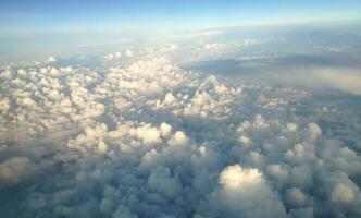 des nuages comme elles ou ils sont vu de avion photo