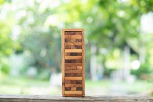 construire des blocs de bois, un plan et une stratégie