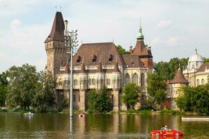 Budapest, Hongrie - juin 20 2018 - vajdahunyad Château photo