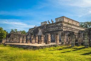 temple des mille guerriers à chichen itza au mexique photo
