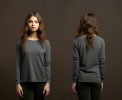 femme portant une gris T-shirt avec longue manches. de face et retour voir. ai généré photo