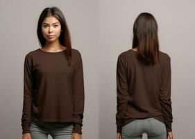 femme portant une marron T-shirt avec longue manches. de face et retour voir. ai généré photo