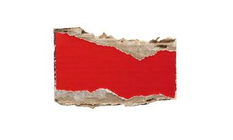 pièce de rouge papier carton papier déchirer isolé sur blanc Contexte photo