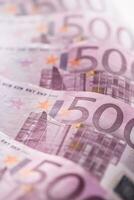 fermer cinq cent euro billets de banque argent et devise photo