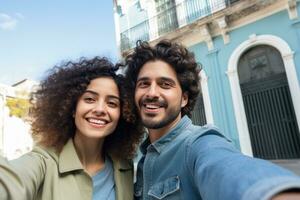 deux les voyageurs prise selfie et prise des photos