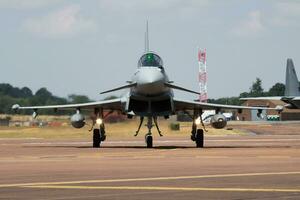 Royal air Obliger eurofighter typhon zk378 combattant jet avion arrivée et roulage pour riat Royal international air tatouage 2018 salon de l'aéronautique photo