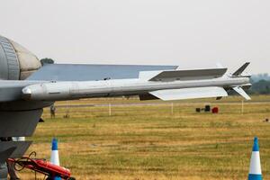 suédois air Obliger saab jas 39c saisir 39293 combattant jet et diehl iris-t missile statique afficher à riat Royal international air tatouage 2018 salon de l'aéronautique photo