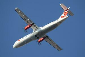 csa tchèque compagnies aériennes atr-72 ok-gfq passager avion Départ et prendre de à Budapest aéroport photo