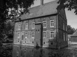 vieux château en westphalie photo