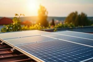 solaire panneaux ou photovoltaïque plante sur le toit de une maison photo