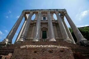 vues de le romain forum dans Rome, Italie photo