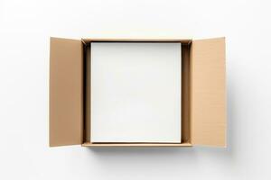 Haut vue de ouvert papier carton boîte maquette sur blanc arrière-plan, photo
