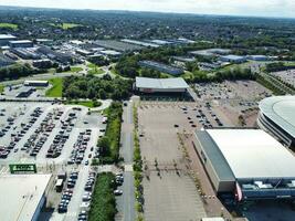 aérien vue de moderne Football stade mk Don à Milton Keynes ville de Angleterre uni Royaume, le métrage a été capturé sur août 21, 2023 pendant brillant ensoleillé journée avec drone caméra photo