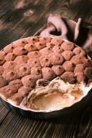 tiramisu dans cuisson plat photo