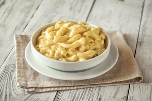 portion de macaroni et fromage photo