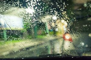 flou défocalisé pluie pare-brise lumière photo