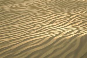 3d le rendu, le large désert, avec rayures formes. photo