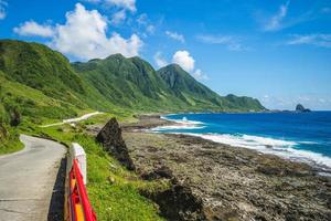 Paysage de la côte de Lanyu sur l'île aux orchidées, Taitung, Taïwan photo